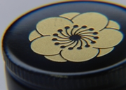 蒔絵の王冠